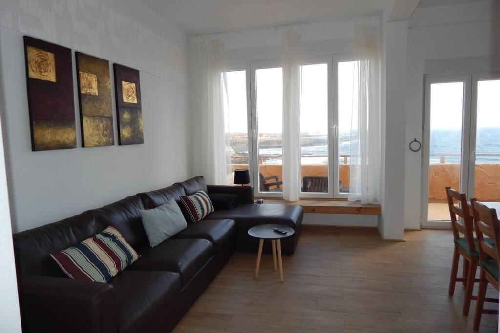 Big, Large Cozy Apartment With Sea View Ask For Additional Bedroom As An Extra Option Telde Extérieur photo